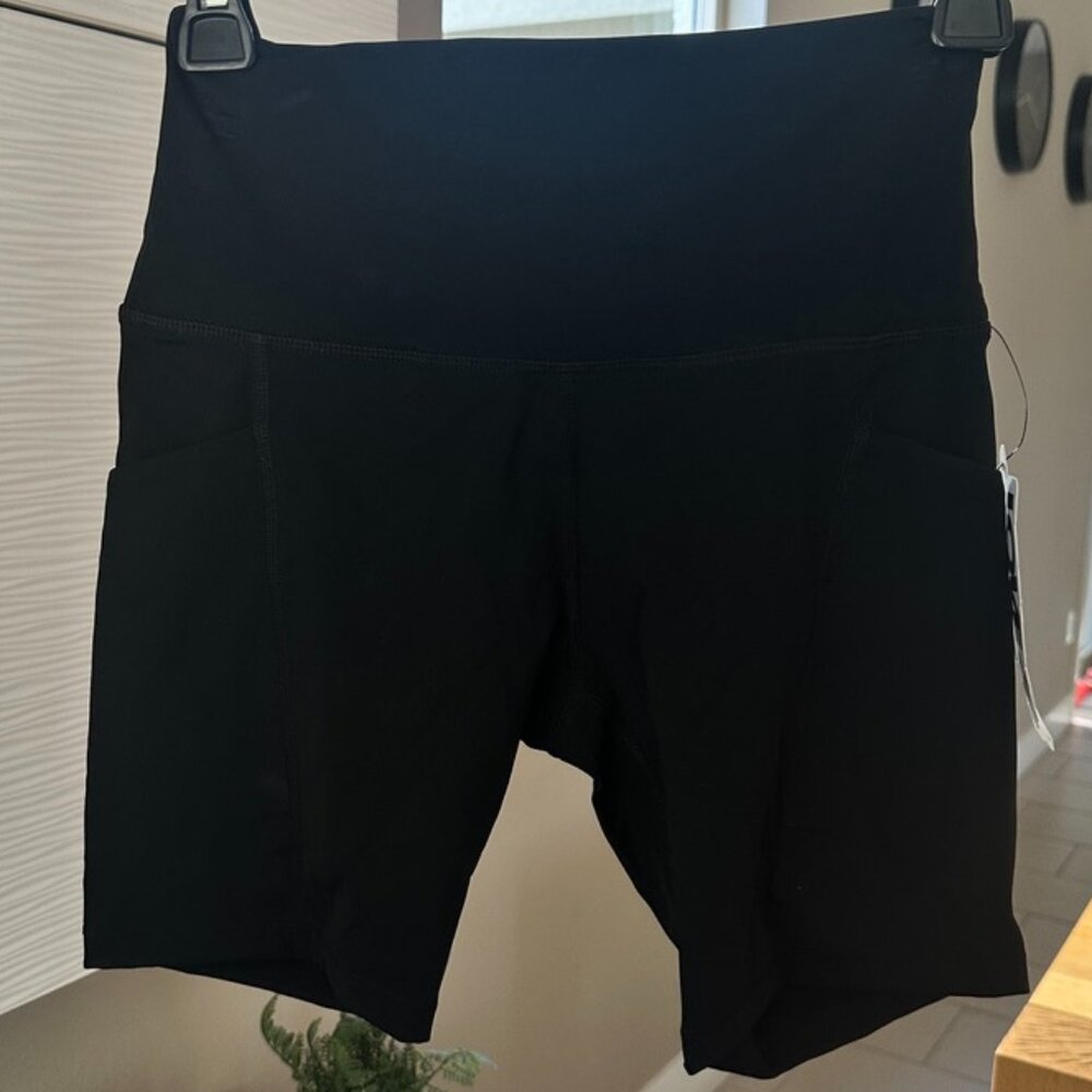 Love&Sports - black active 7" short